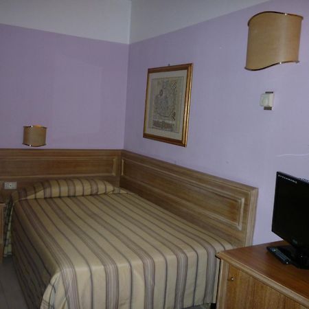 Hotel Ascot Binasco Esterno foto