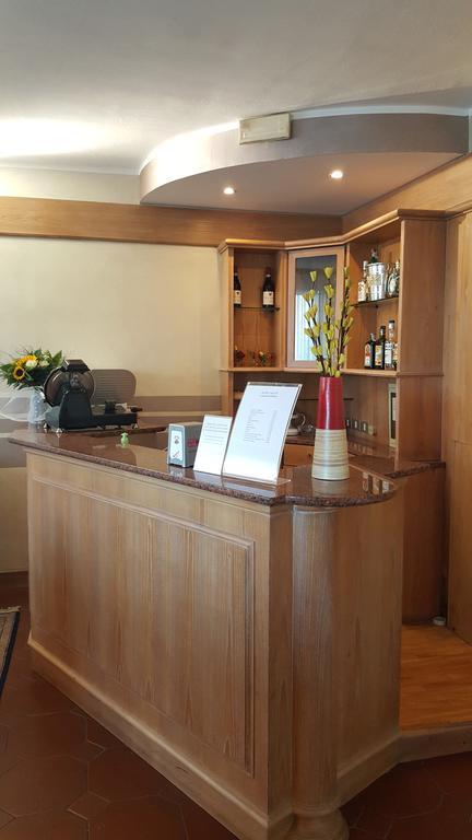 Hotel Ascot Binasco Esterno foto