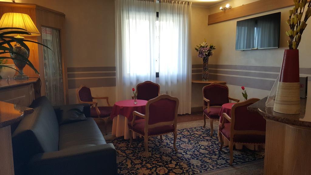 Hotel Ascot Binasco Esterno foto
