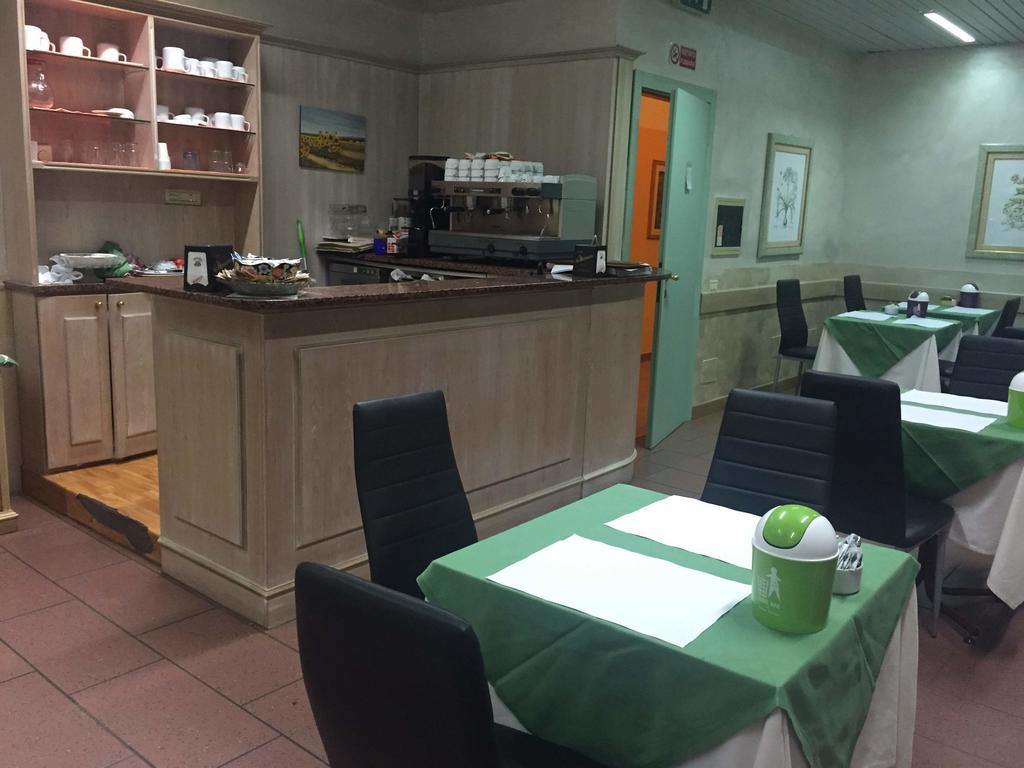 Hotel Ascot Binasco Esterno foto